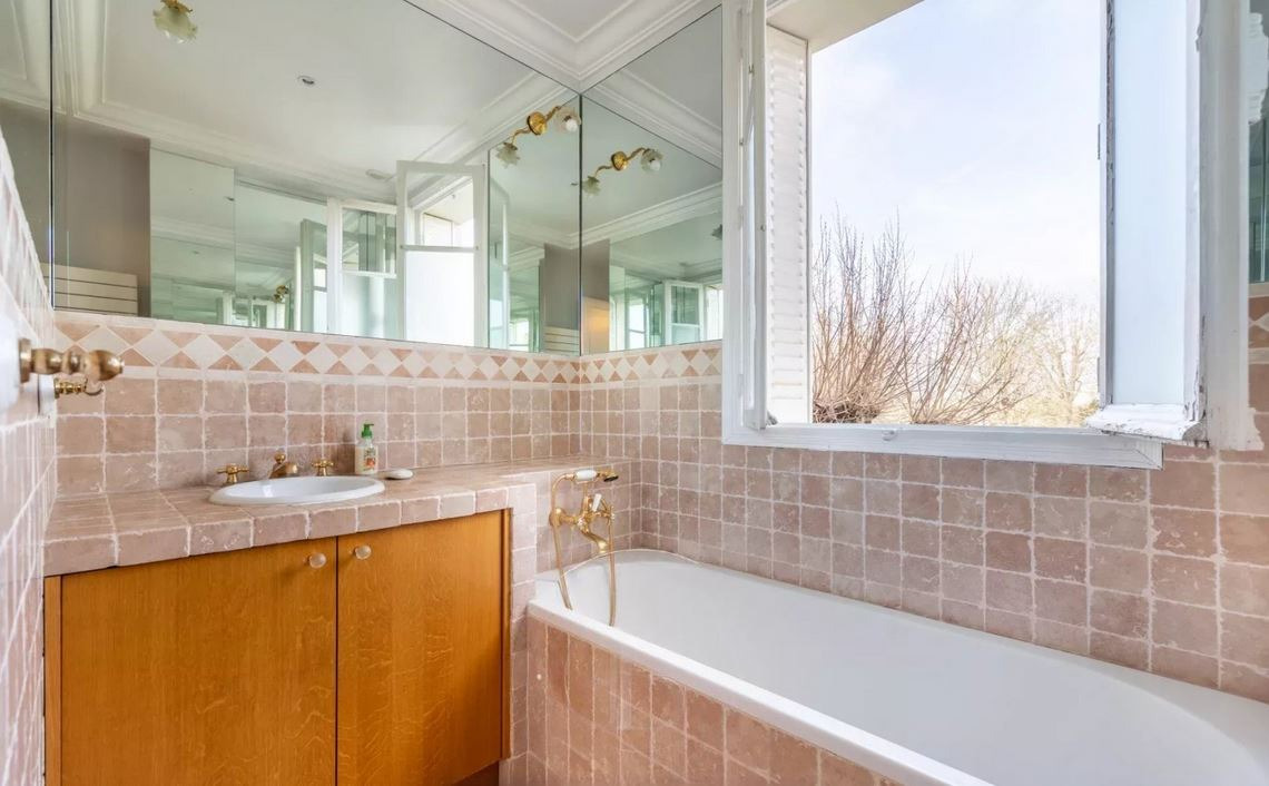 2501 salle DE BAINS CARRELAGE ITALIEN